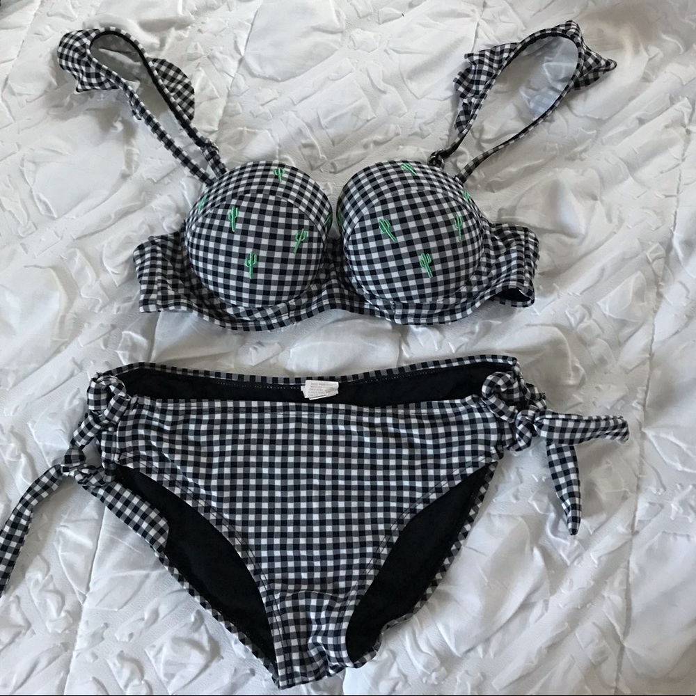 Bikini!